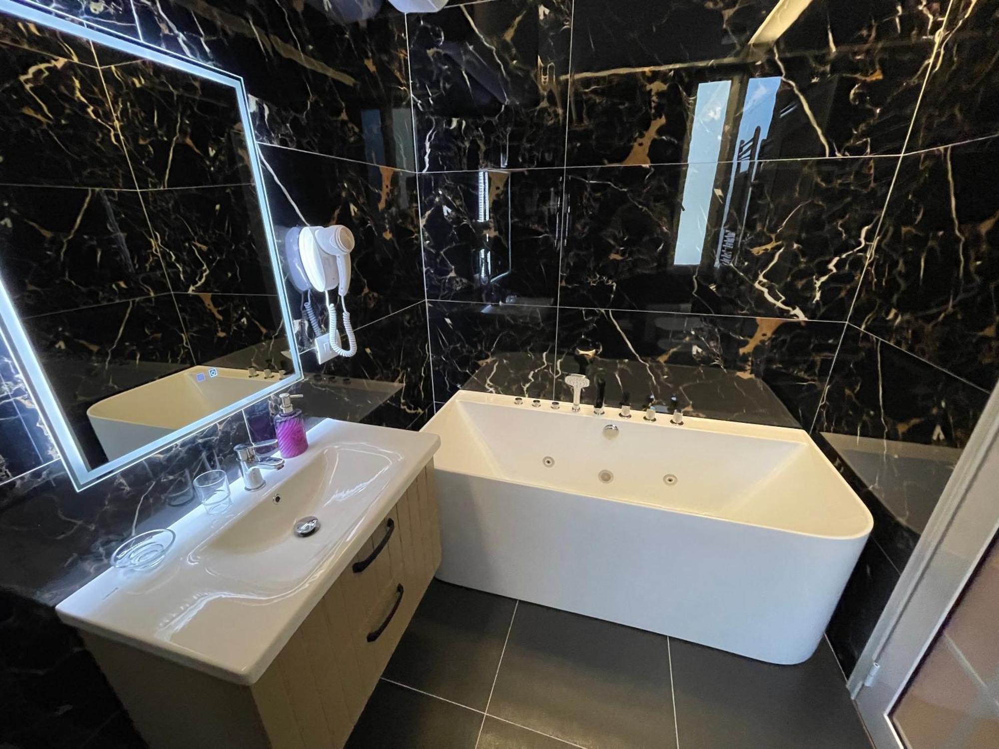 Hotel Vila 15 - Center Τίρανα Εξωτερικό φωτογραφία
